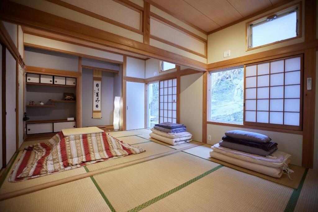 Tsushima White House Bed & Breakfast Dış mekan fotoğraf