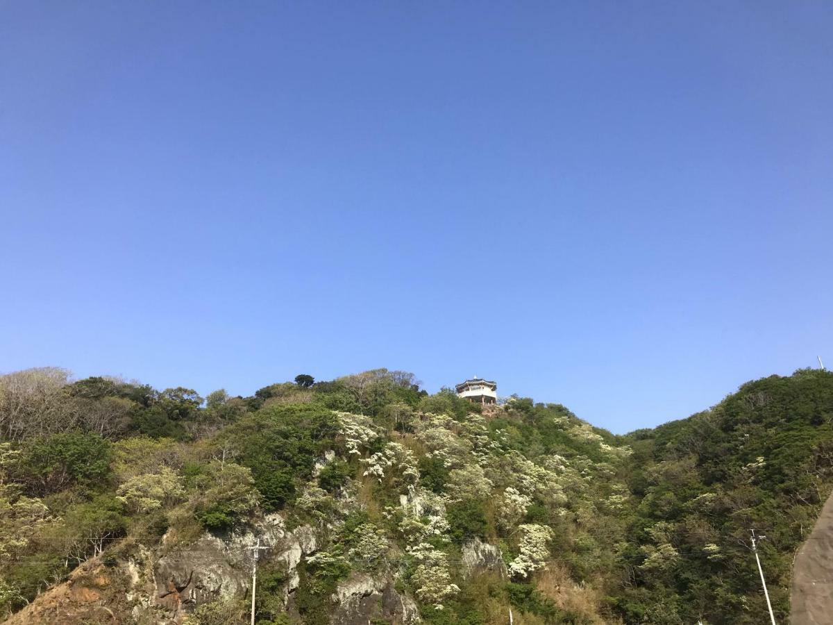 Tsushima White House Bed & Breakfast Dış mekan fotoğraf